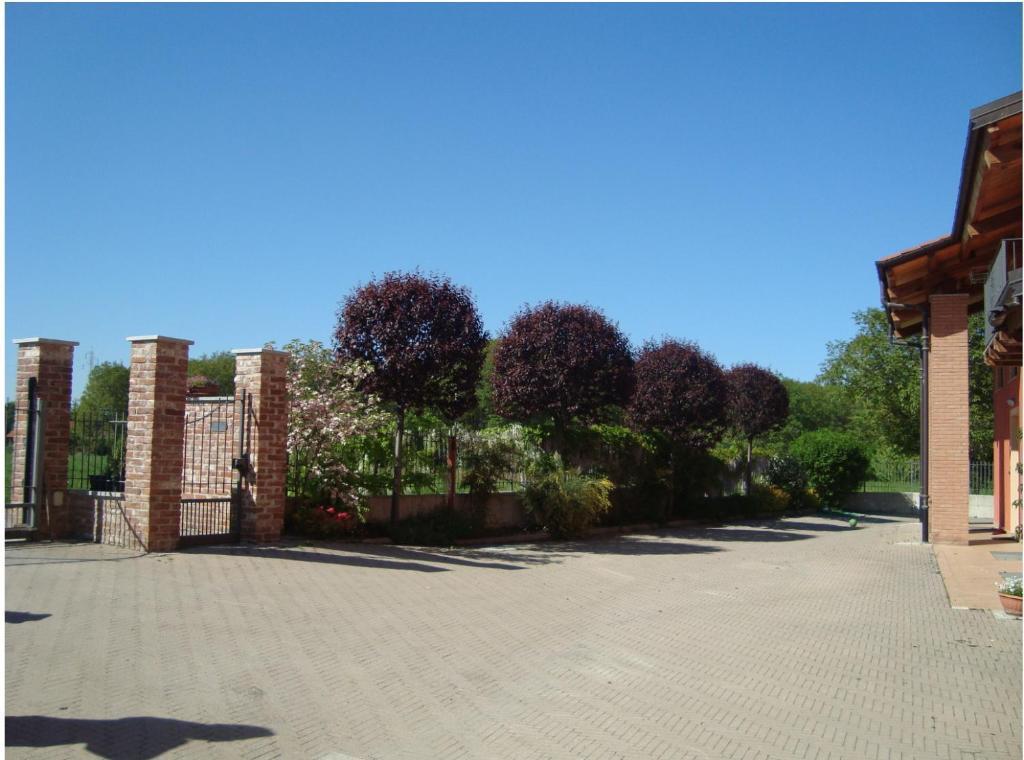 Bed & Breakfast Milu Cuneo Exterior photo